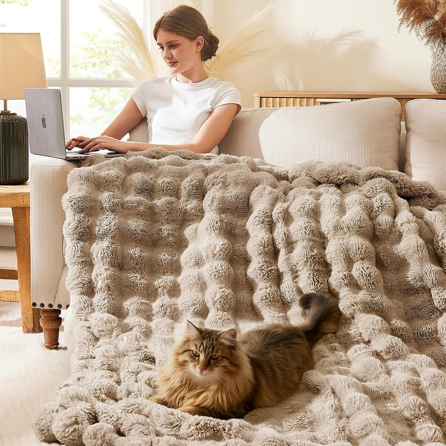 Faux Fur Throw Blanket: 50" X 60" Luxury Soft Fluffy Rabbit Fur Blankets Twin for Couch Bed Sofa - Cozy Plush Bubble Blankets for Winter: Flannel Fleece Decorative Blanket(Light Linen)