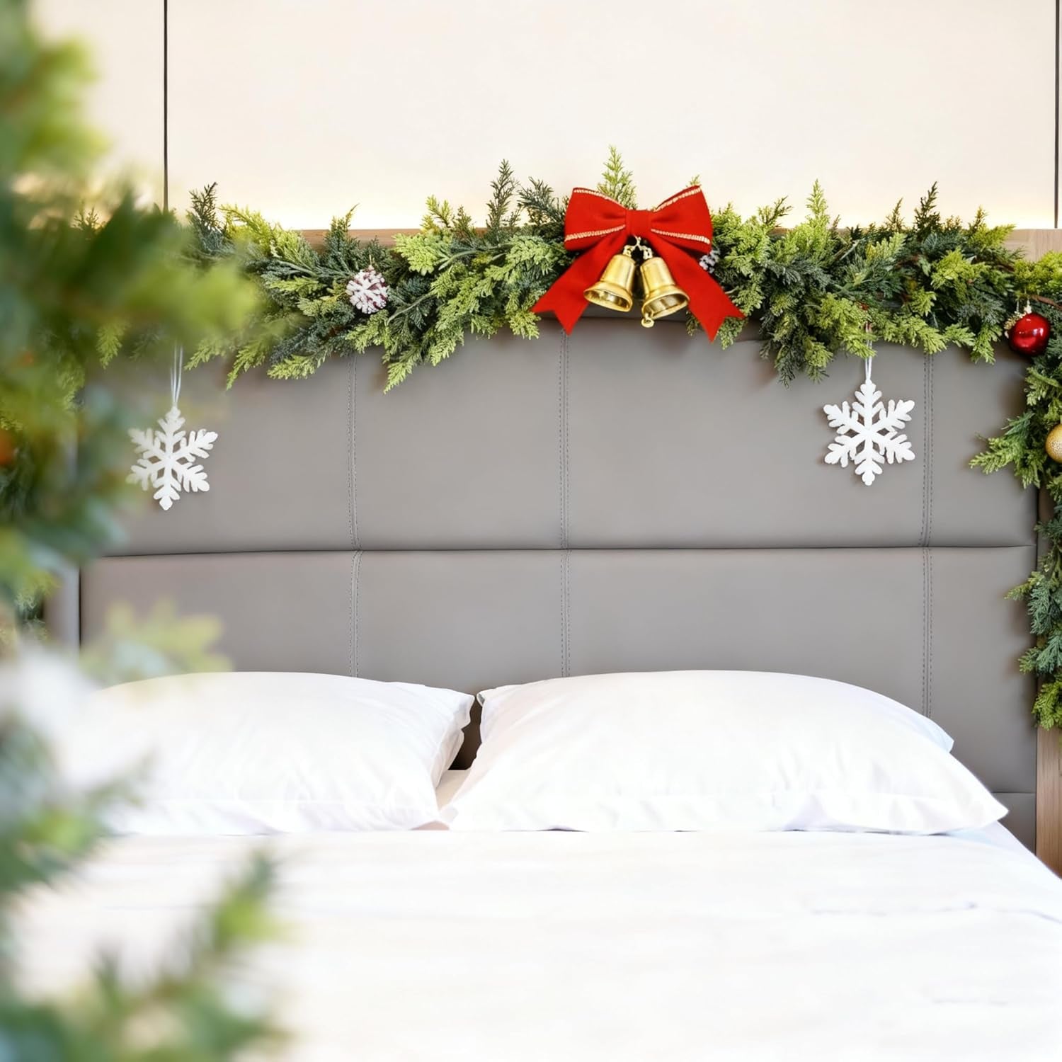 9FT Cedar Garland with Lights, Prelit Christmas Garland Artificial Realistic, Real Touch Pine Christmas Garland for Mantle Stairs Outdoor Decoration, Battery Operated Faux Greenery Garlands Thick Lush