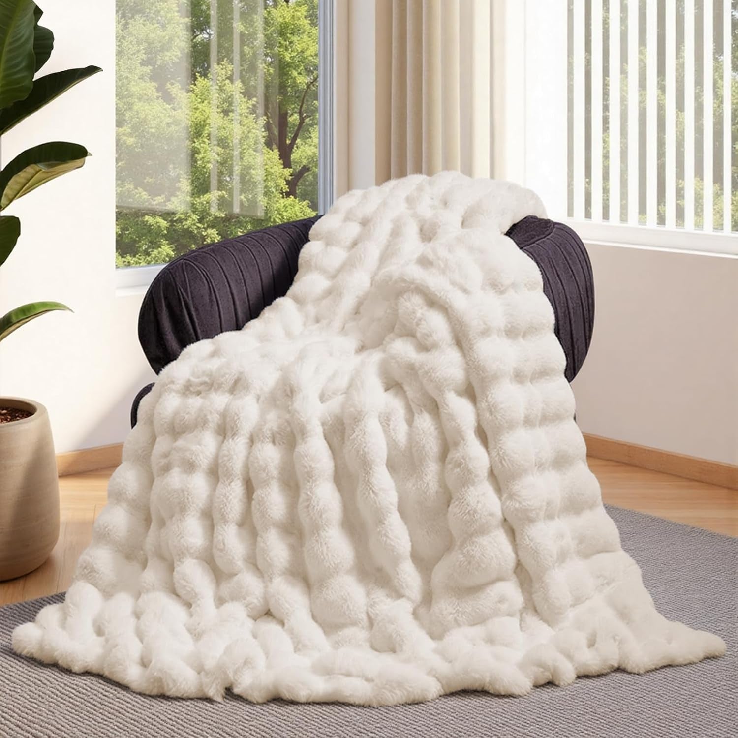 Faux Fur Throw Blanket Cream White - Big Bubble Rabbit Fluff Blanket for Couch, Small Fluffy Fuzzy Cozy Blanket, Thick Furry Plush Shaggy Blankets, 50X60 Inches