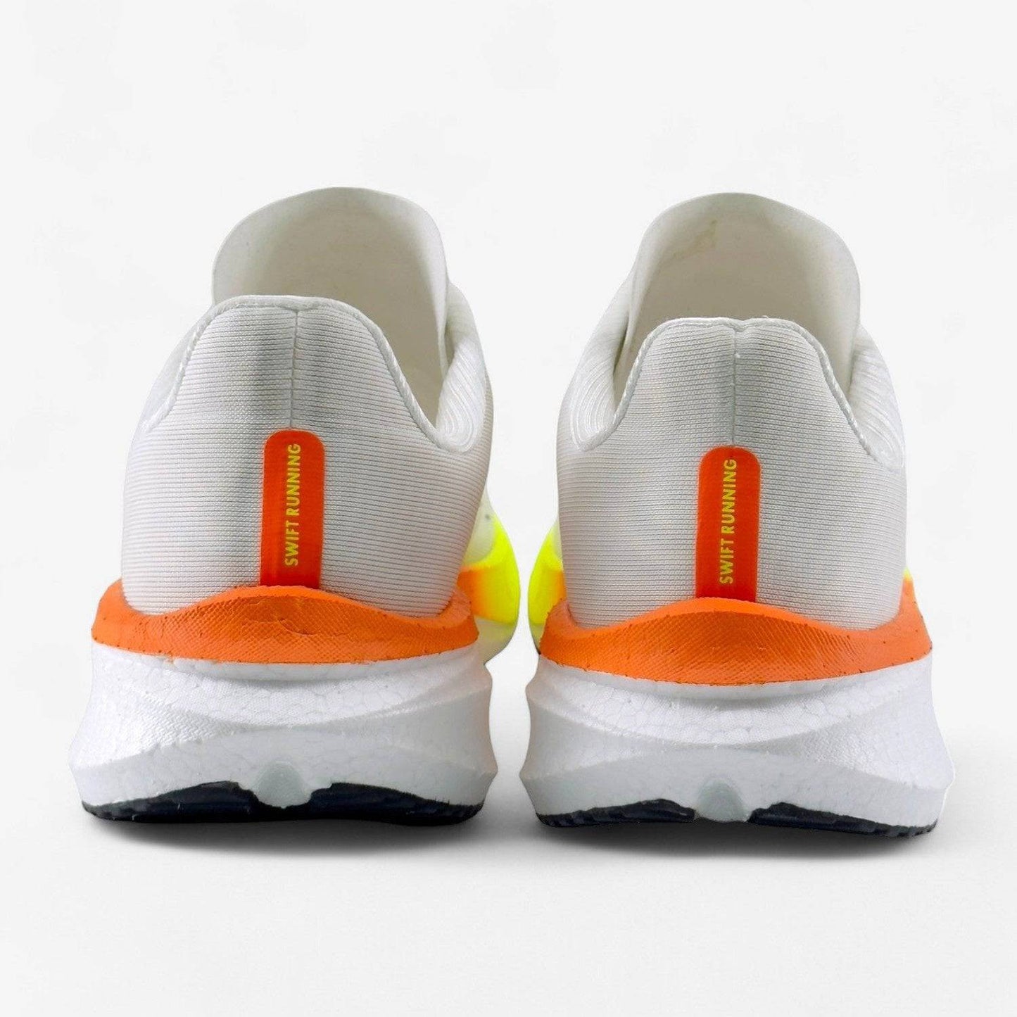 APUS White Women Long-Distance Trainer
