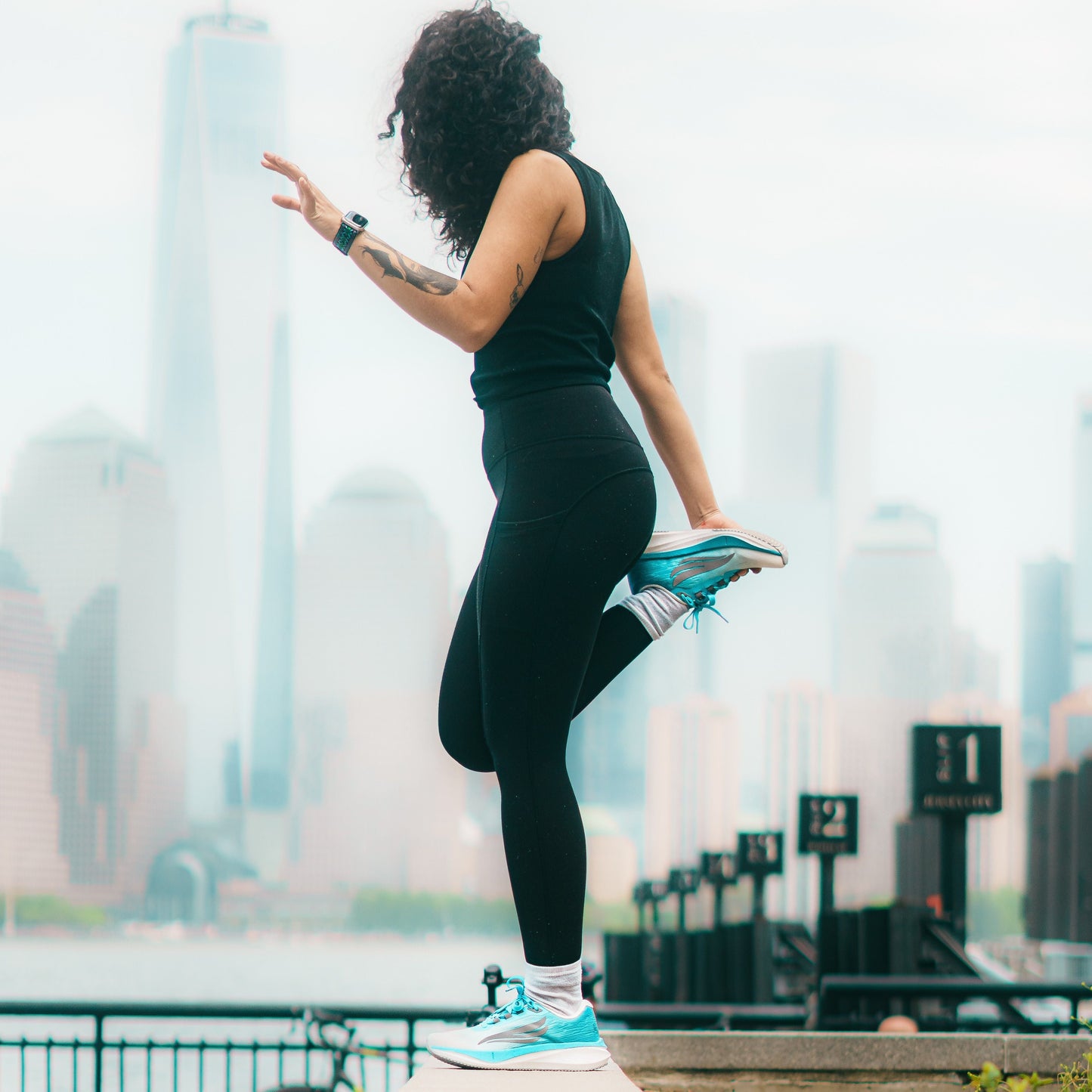 HORUS Blue Women Versatile Performance Trainer