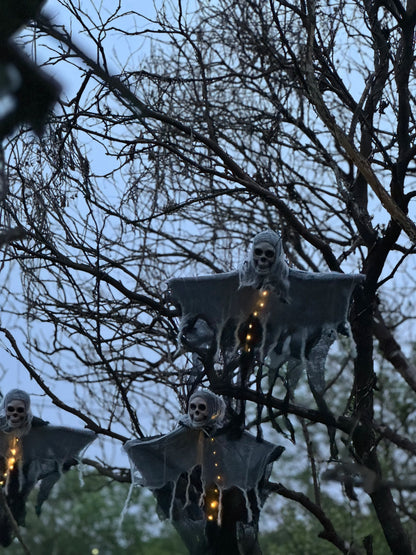 1PCS Halloween Skeleton Ghost Decoration Ghost with LED Halloween Decoration LED String Lights for Outdoor Use in Gardens