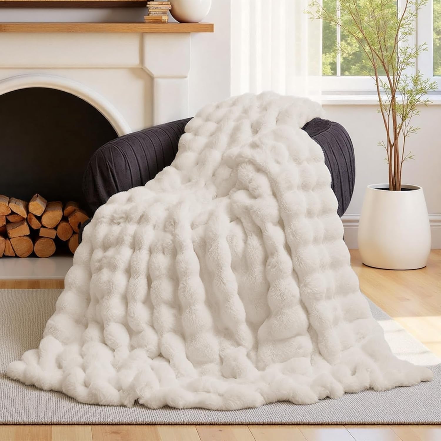 Faux Fur Throw Blanket Cream White - Big Bubble Rabbit Fluff Blanket for Couch, Small Fluffy Fuzzy Cozy Blanket, Thick Furry Plush Shaggy Blankets, 50X60 Inches