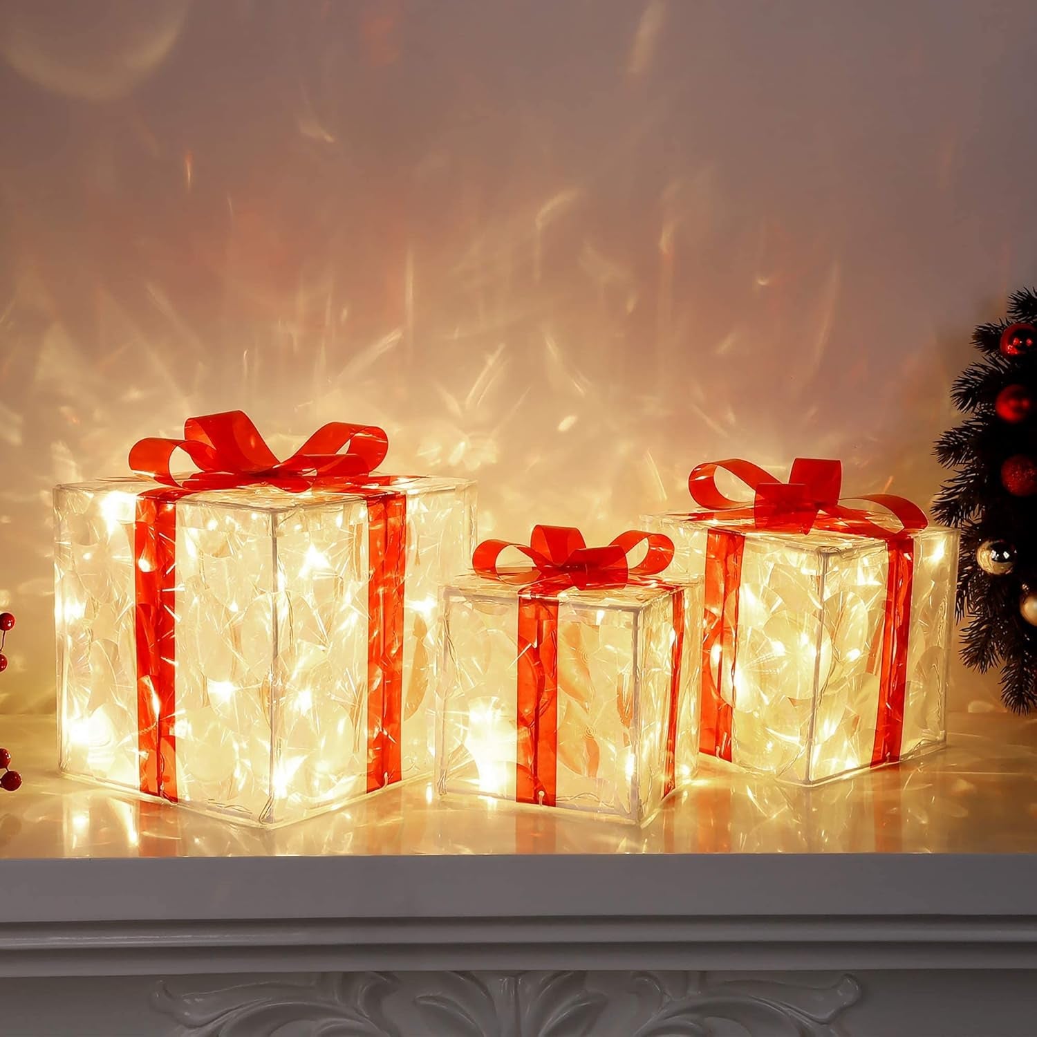 Christmas Lighted Boxes, Set of 3 60 LED Light up Decor Outdoor, Light up Christmas Boxes Present Decorations Outdoor Yard